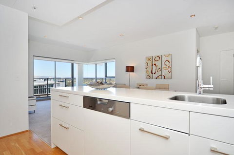 Astra Apartments Perth CBD - Tourism Guide 33