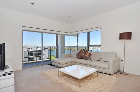 Astra Apartments Perth CBD - Tourism Guide 32
