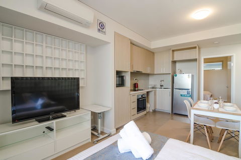 Boutique Carousel Apartment - Travel Search 3