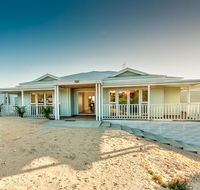 Blue Sky Escapes The Lookout Lancelin - Travel Search