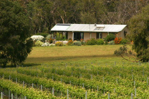 SilverSprings Spa Retreat Pet Friendly Cottages And Glampings - Travel Search 3