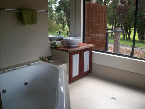 SilverSprings Spa Retreat Pet Friendly Cottages And Glampings - Travel Search 5