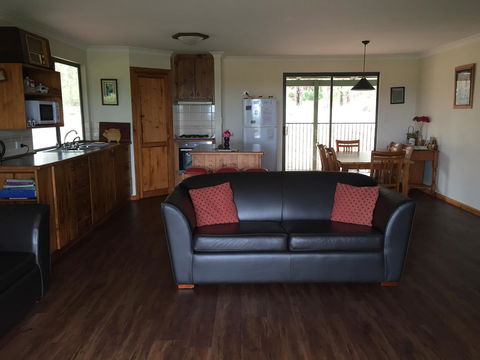SilverSprings Spa Retreat Pet Friendly Cottages And Glampings - Travel Search 27