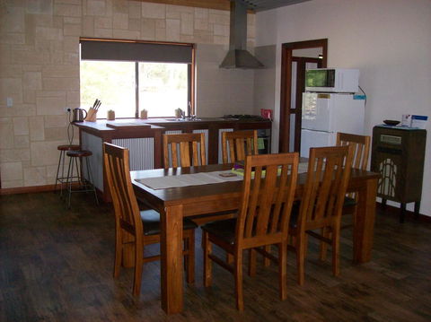 SilverSprings Spa Retreat Pet Friendly Cottages And Glampings - Travel Search 8