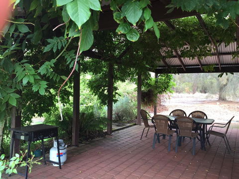 SilverSprings Spa Retreat Pet Friendly Cottages And Glampings - Travel Search 9