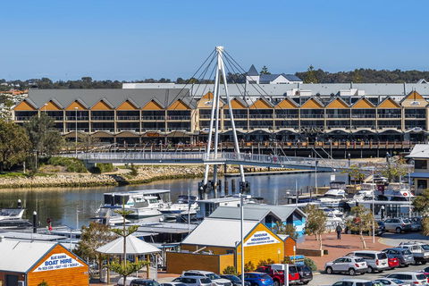A 406 FANTASTIC OCEAN BEACH And MARINA VIEW APT - MANDURAH - Tourism Guide 23
