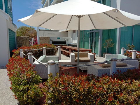 A 406 FANTASTIC OCEAN BEACH And MARINA VIEW APT - MANDURAH - Tourism Guide 8