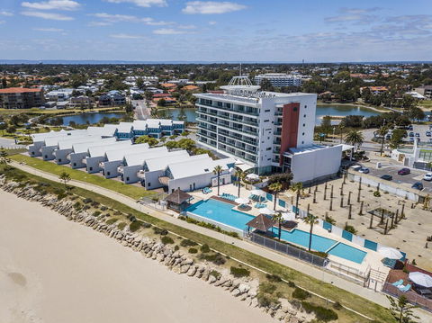 A 406 FANTASTIC OCEAN BEACH And MARINA VIEW APT - MANDURAH - Tourism Guide 7