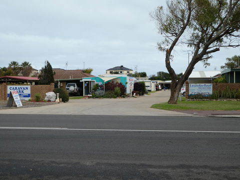 Leander Reef Holiday Park - Cruises Travel 15