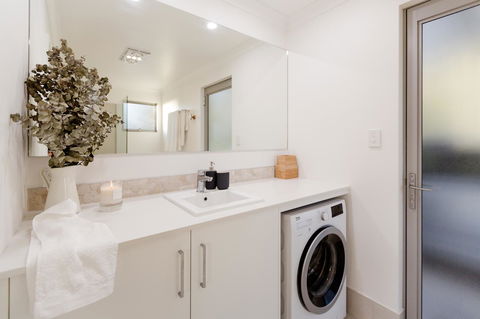 Ironstone Studio Margaret River - Tourism Guide 14