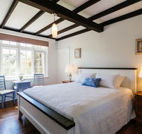 Elliot House - Tourism Guide