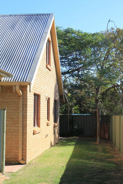 Kestrel Chalets - Travel Search 5