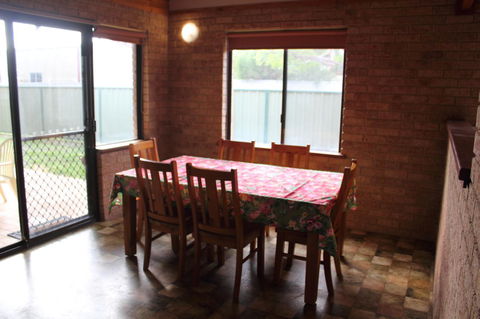 Kestrel Chalets - Travel Search 17