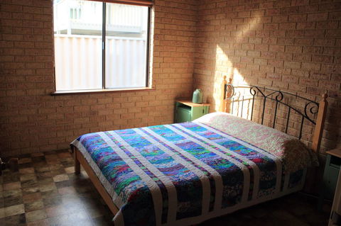 Kestrel Chalets - Travel Search 12