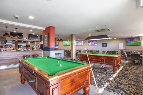Nightcap At Carlyle Hotel - Travel Agents 21