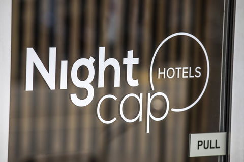 Nightcap At Carlyle Hotel - Travel Agents 28