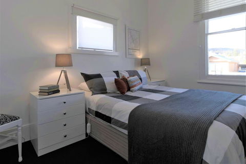 Horlock House - Travel Search 5