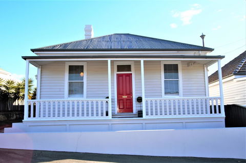 Horlock House - Travel Search 1