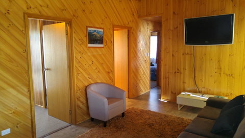Bicheno Cabin Park - Tourism Guide 28