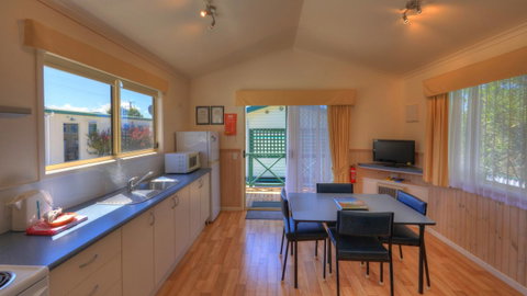 Bicheno Cabin Park - Tourism Guide 17