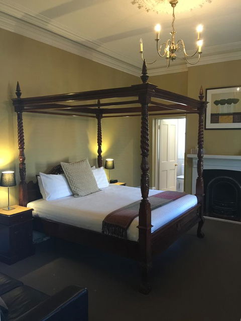 Clydesdale Manor - Travel Search 13