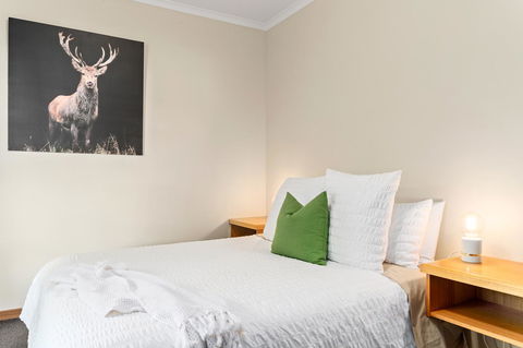 Anabel\'s Of Scottsdale - Tourism Guide 12