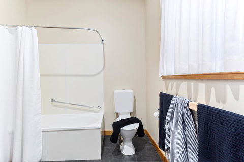 Anabel\'s Of Scottsdale - Tourism Guide 8