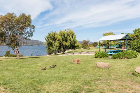 Riverfront Motel & Villas - Travel Agents 7