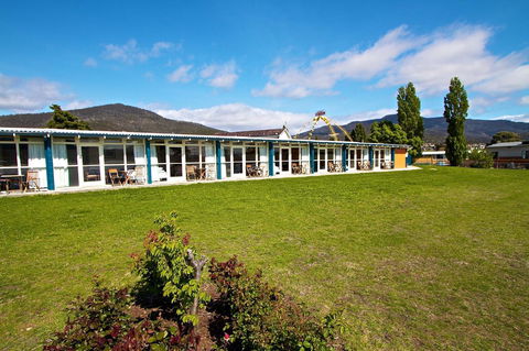 Riverfront Motel & Villas - Travel Agents 8