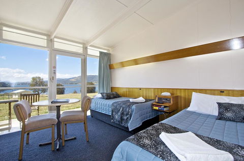 Riverfront Motel & Villas - Travel Agents 13