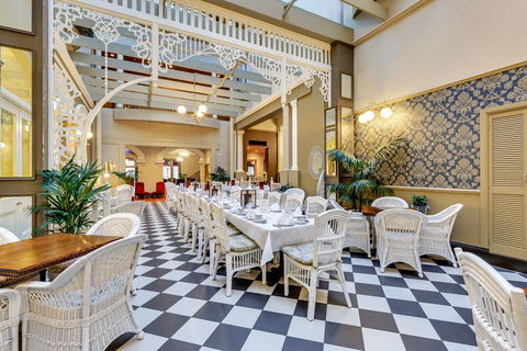 Hadley\'s Orient Hotel - Travel Search 2