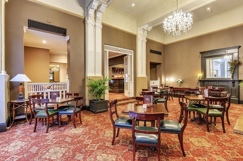 Hadley\'s Orient Hotel - Travel Search 10