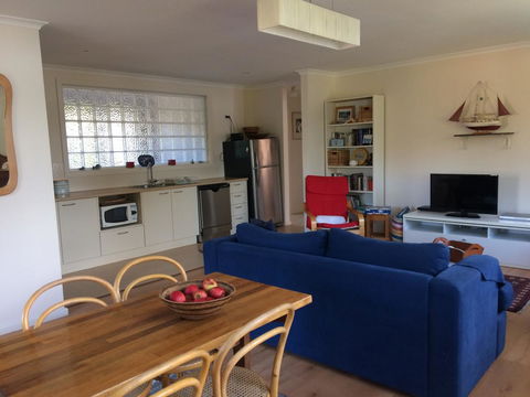 Anchorage Waterfront Retreat - Travel Search 5