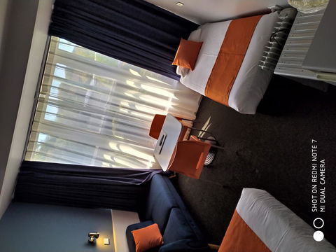 Waterfront Lodge Motel - Travel Agents 5