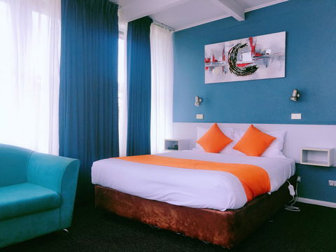 Waterfront Lodge Motel - Travel Agents 22