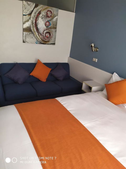 Waterfront Lodge Motel - Travel Agents 15