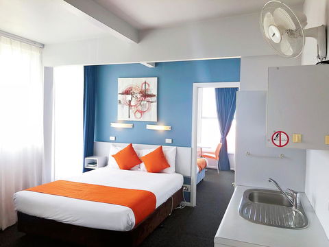 Waterfront Lodge Motel - Travel Agents 8