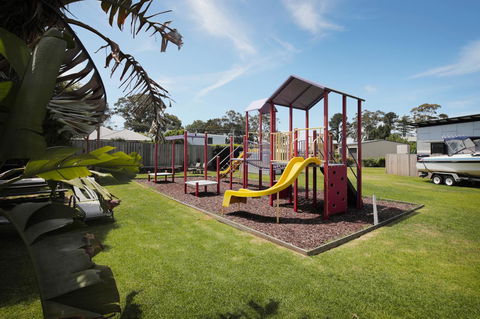 Georges Bay Apartments - Travel Search 42