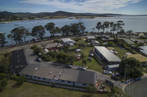 Georges Bay Apartments - Travel Search 25