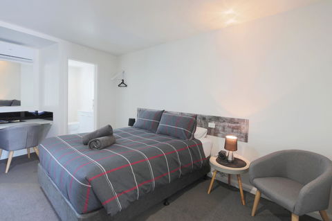 Georges Bay Apartments - Travel Search 22