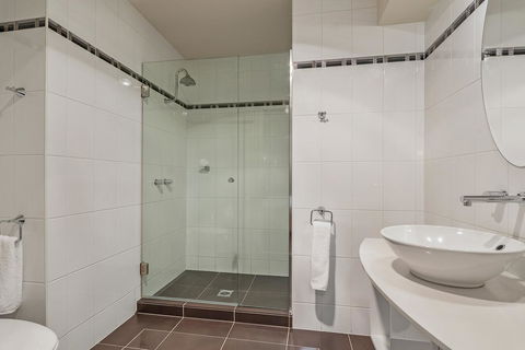 Peppers Seaport Hotel - Travel Search 2