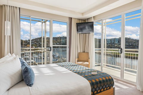 Peppers Seaport Hotel - Travel Search 21