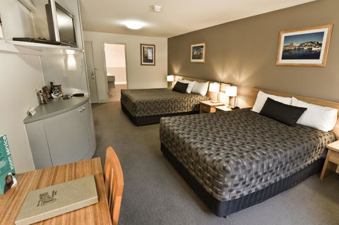 The Old Woolstore Apartment Hotel - Travel Search 10