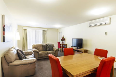The Old Woolstore Apartment Hotel - Travel Search 17