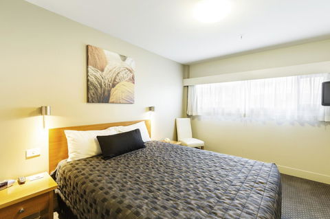 The Old Woolstore Apartment Hotel - Travel Search 7