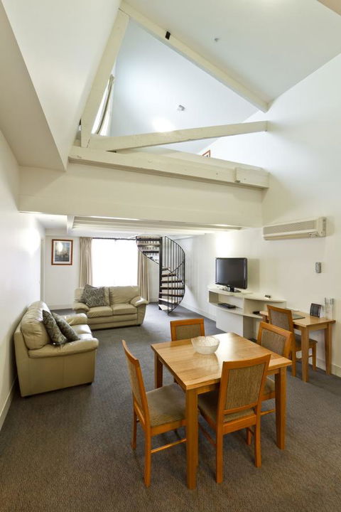 The Old Woolstore Apartment Hotel - Travel Search 26