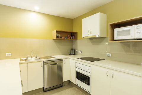 The Old Woolstore Apartment Hotel - Travel Search 16