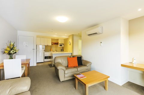 The Old Woolstore Apartment Hotel - Travel Search 12