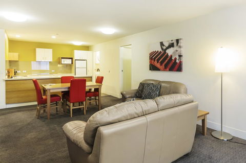 The Old Woolstore Apartment Hotel - Travel Search 19
