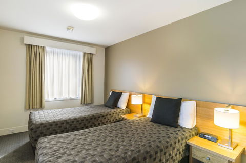 The Old Woolstore Apartment Hotel - Travel Search 9